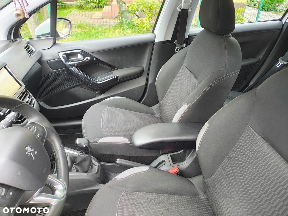 Peugeot 208 1.6 BlueHDi Active S&S - 22