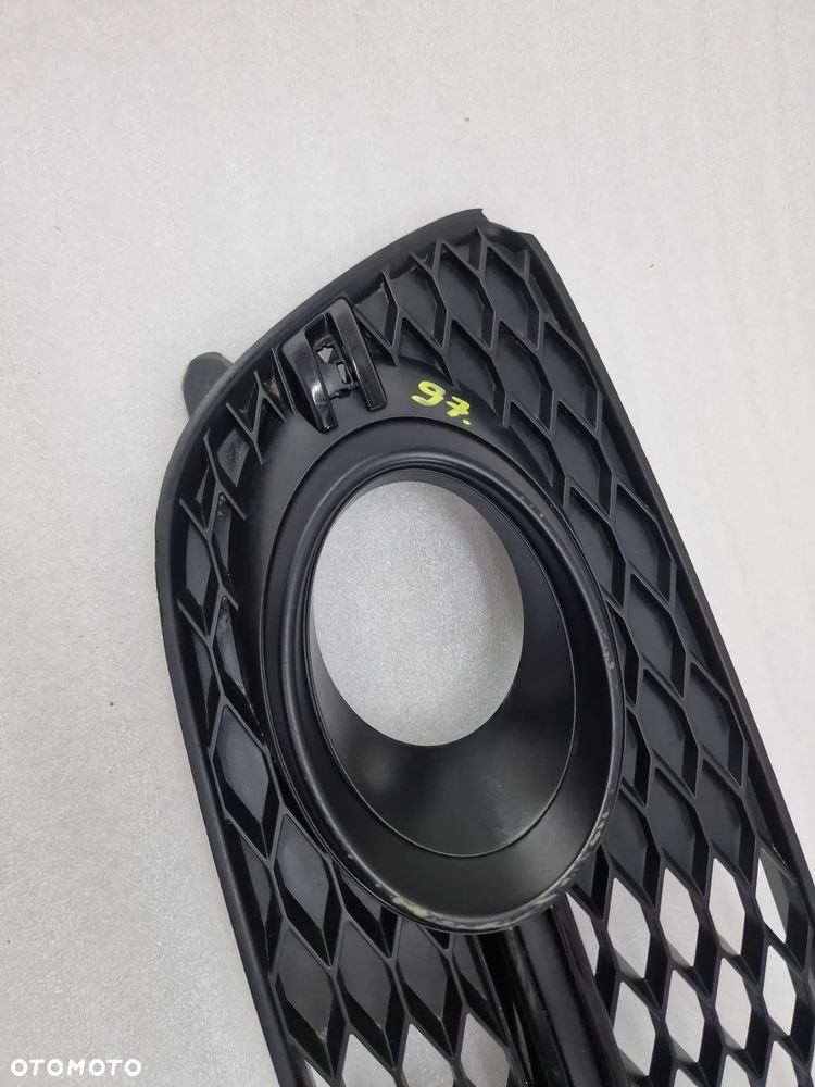 AUDI Q5 8R0 LIFT S-LINE LEWA KRATKA BOCZNA ZDERZAKA PRZEDNIEGO PRZÓD , NR 8R0807681R , NR AUKCJI D/97 - 5