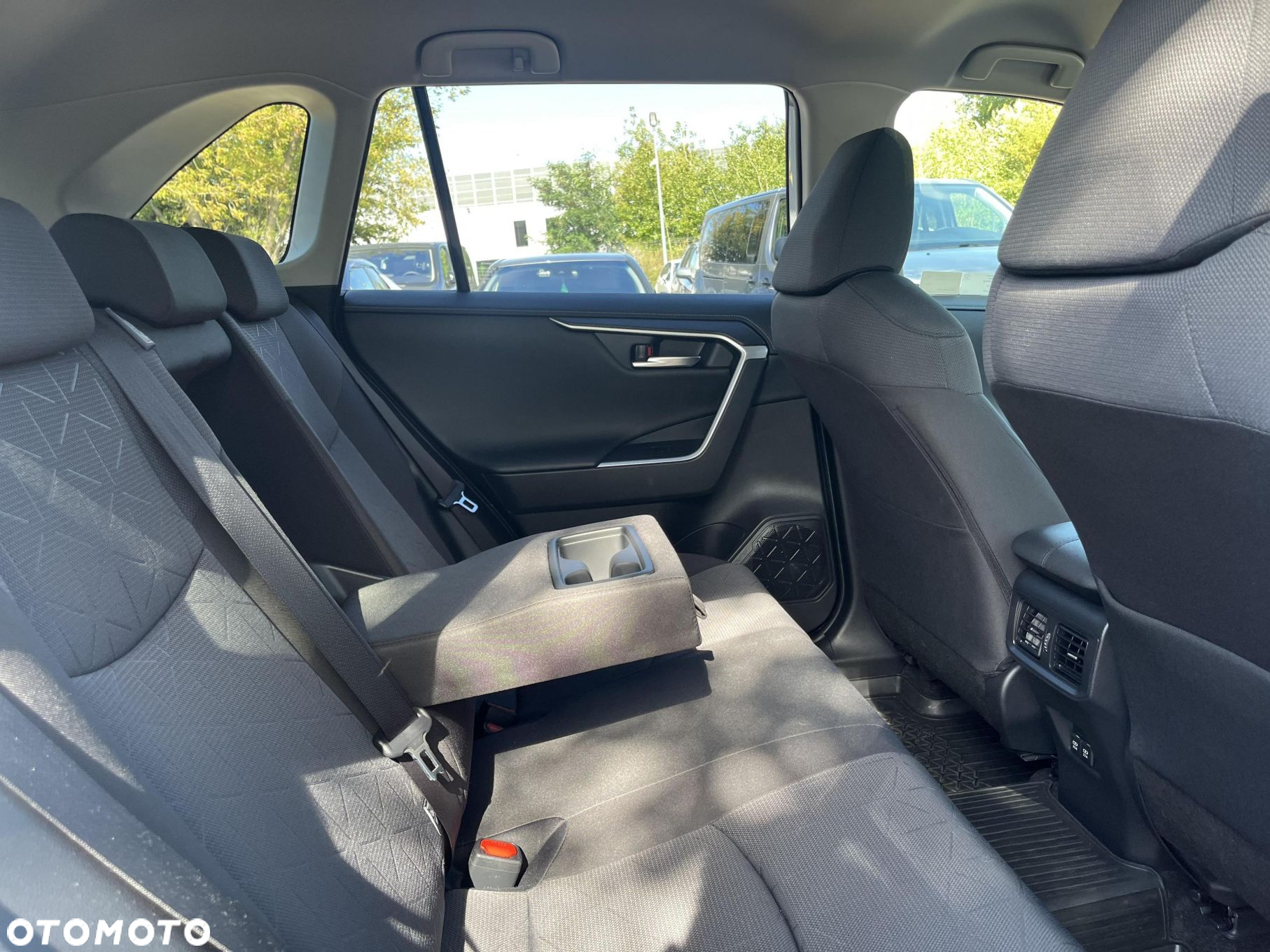 Toyota RAV4 2.5 Hybrid Comfort 4x2 - 12