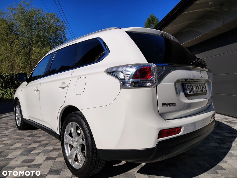 Mitsubishi Outlander 2.0 Intense 2WD - 8