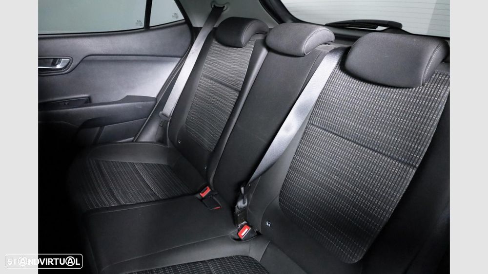 Kia Stonic 1.0 T-GDI Drive 7DCT — fotografia 15