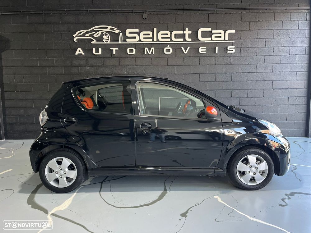 Toyota Aygo 1.0 + Sport Pack VSC - 5