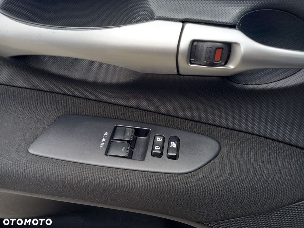 Toyota Auris 1.33 VVT-i Active - 20