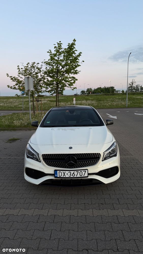 Mercedes-Benz CLA 200 7G-DCT AMG Line - 8