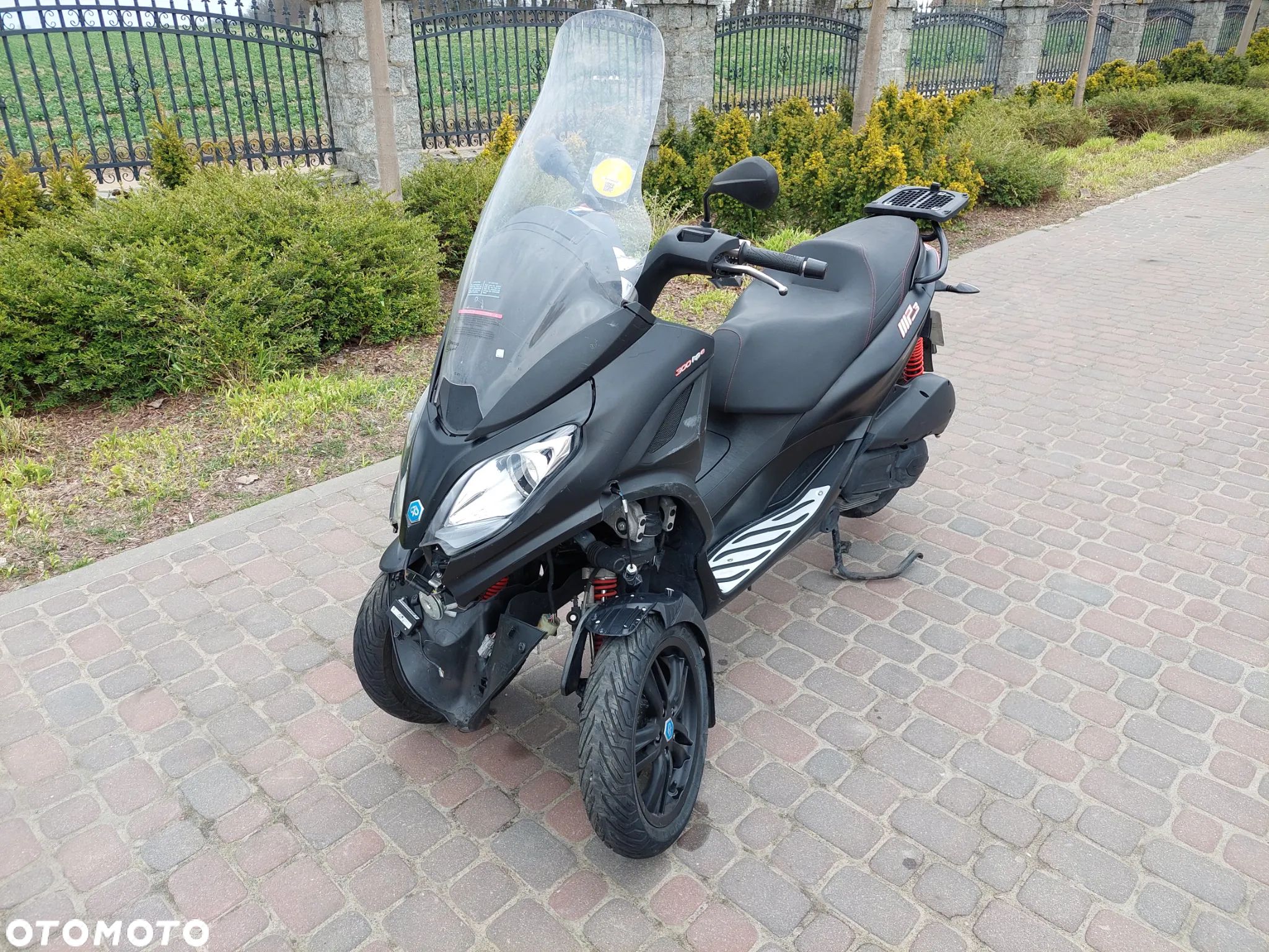 Piaggio MP-3 - 1
