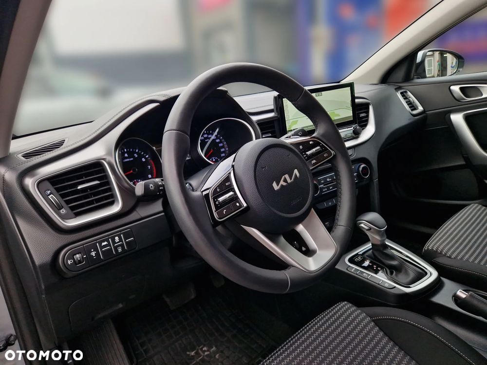 Kia Ceed 1.5 T-GDI M DCT - 16