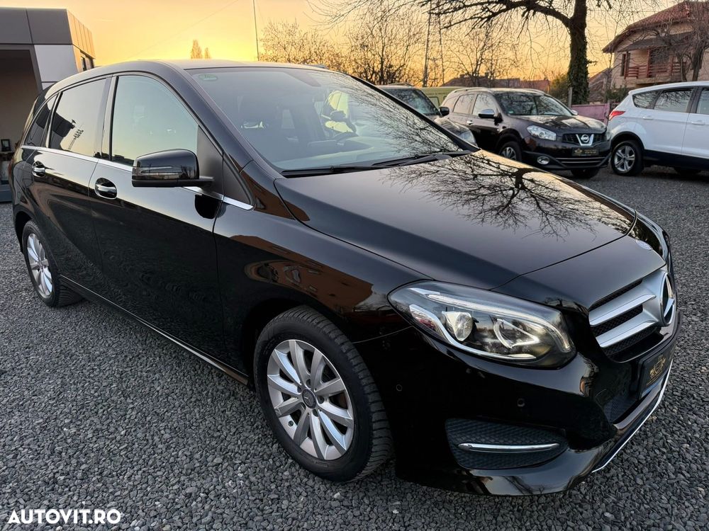 Mercedes-Benz B 180 d 7G-DCT - 3