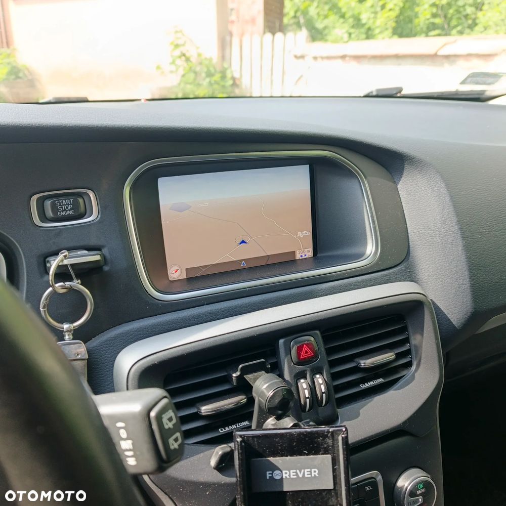 Volvo V40 T3 Drive-E Momentum - 16