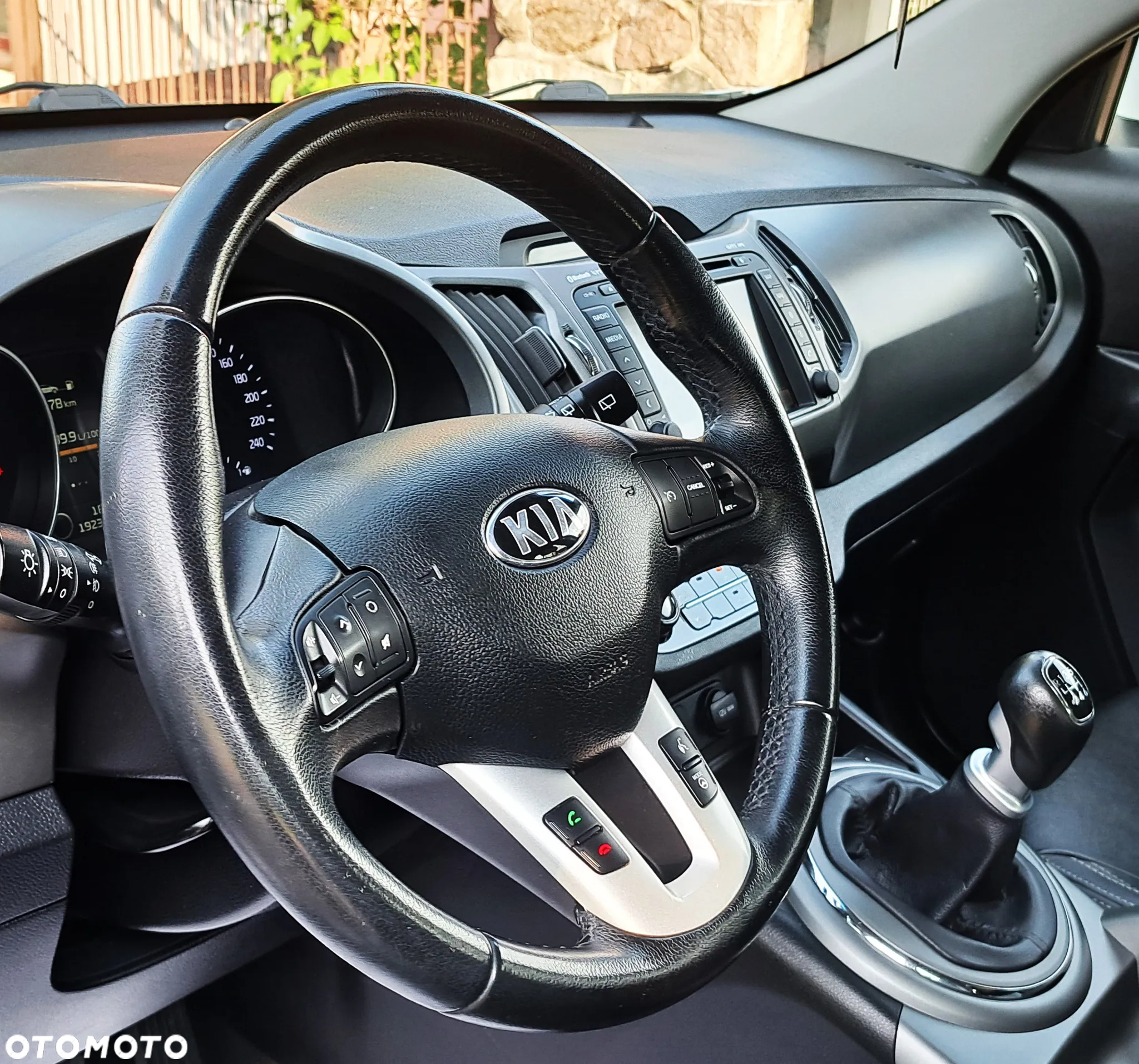Kia Sportage 1.7 CRDI Business Line L 2WD - 26