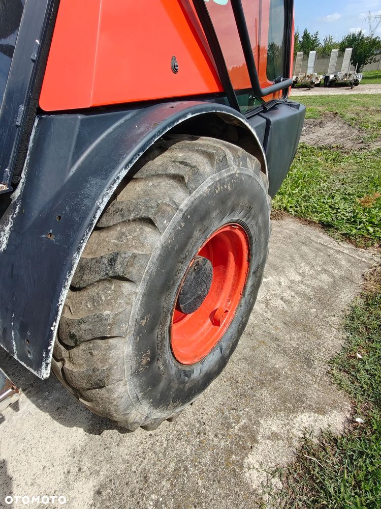 Kubota R090 - 16