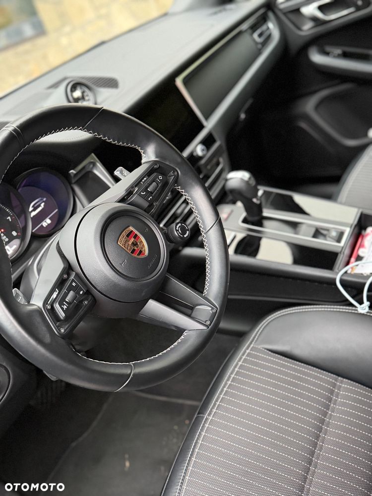 Porsche Macan T - 15