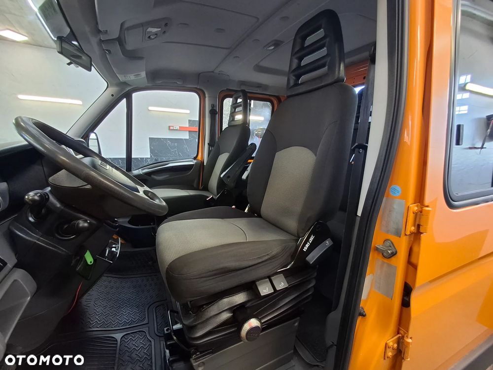Iveco Daily 35S14 Doka Dubel Brygadówka Służba Drogowa Silnik 3.0 Pomarańczowy 6 Miejsc Hak Kamera Cofania Webasto Ogrzewanie Postojowe Klimatyzacja Fotele Pneumatyczne - 9