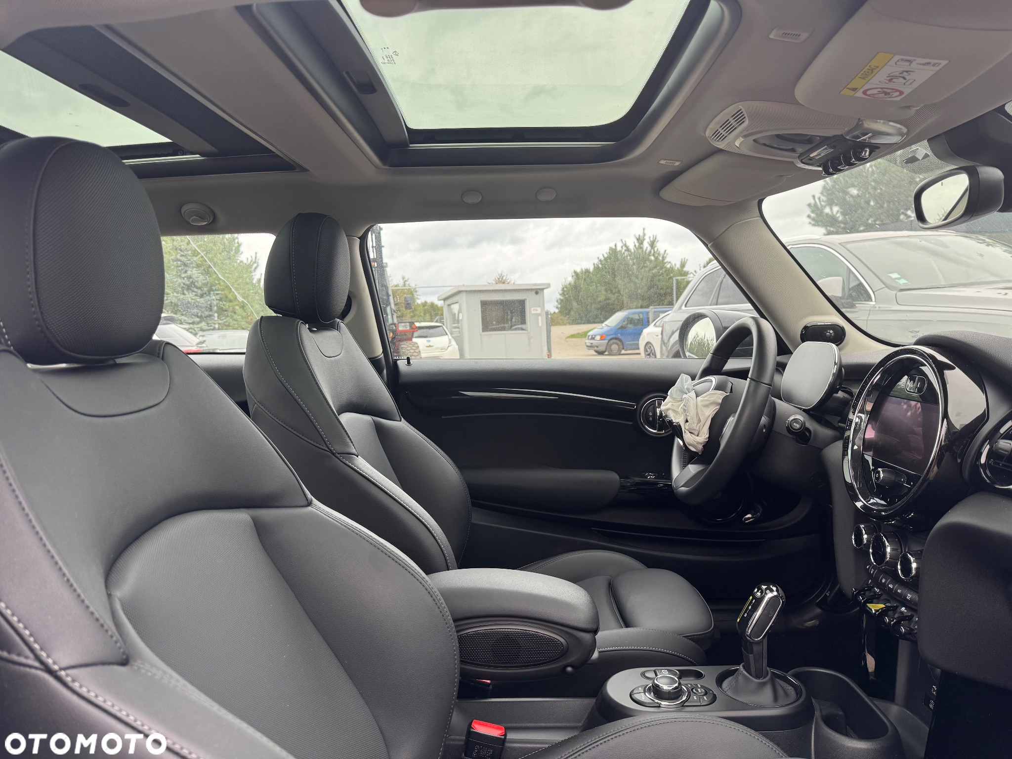 MINI Cooper SE Resolute Edition - 5