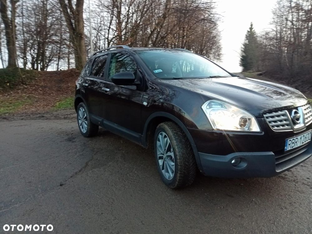 Nissan Qashqai 2.0 dCi 4x4 Tekna - 2