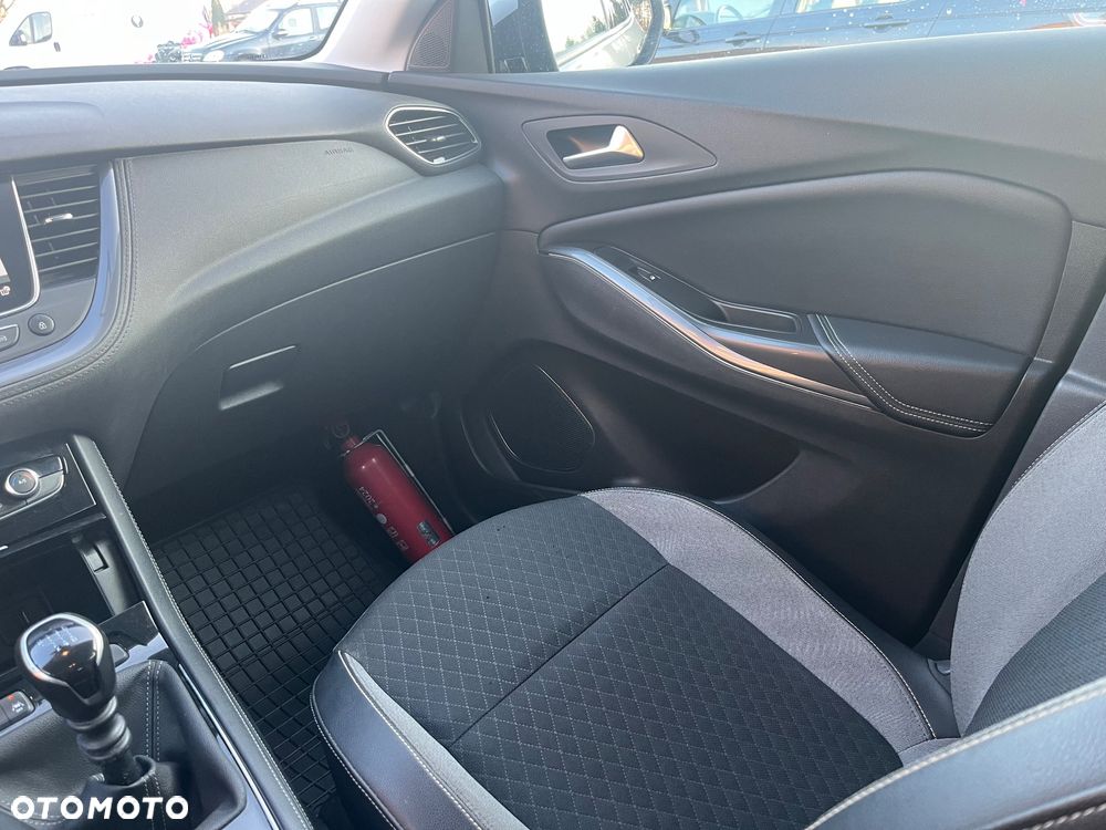 Opel Grandland X 1.2 Start/Stop Business Edition - 14