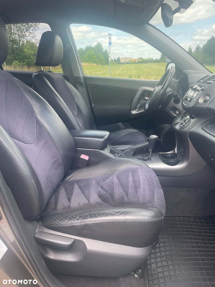 Toyota RAV4 2.2 D-4D 4x4 Executive - 20