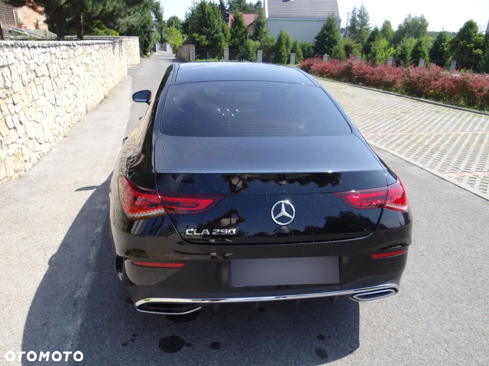 Mercedes-Benz CLA 250 Edition 1 7G-DCT - 24