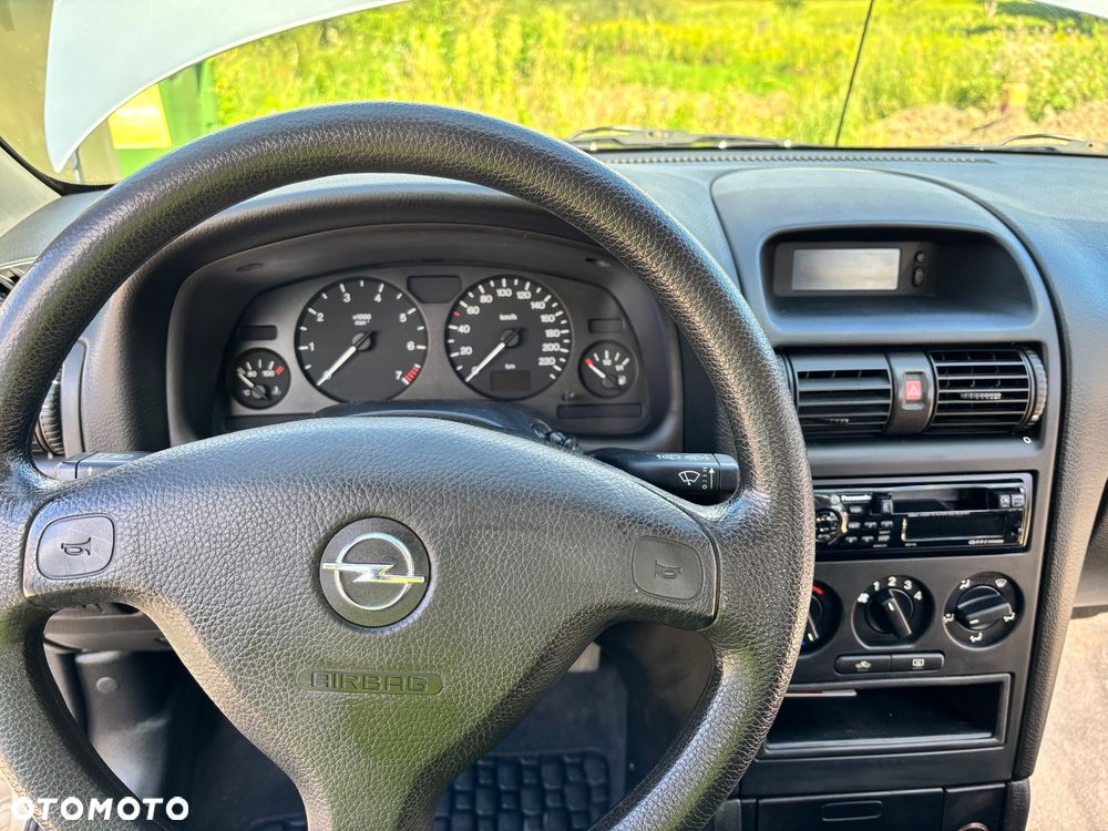 Opel Astra - 17