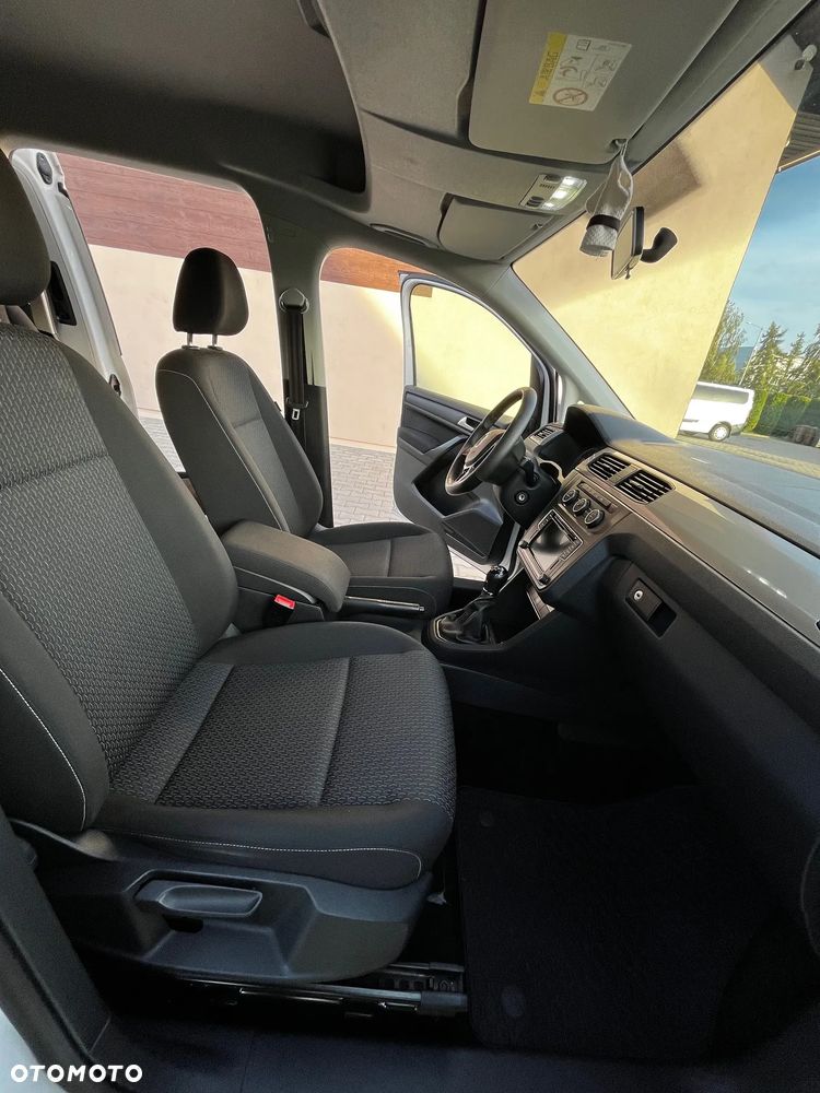 Volkswagen Caddy 2.0 TDI Comfortline - 13