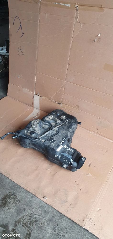 Zbiornik paliwa AdBlue Land Rover Discovery Sport L550 2.0 D GK72-5J228-A - 3