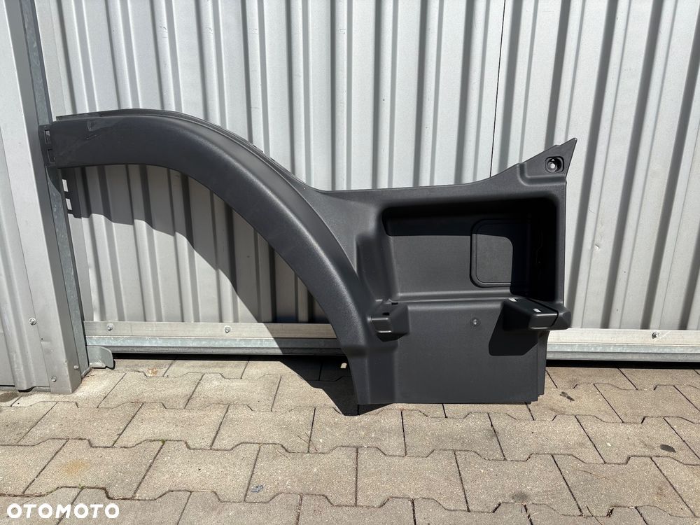 NOWA Stopnica Volvo FM stopień schody właz - 1