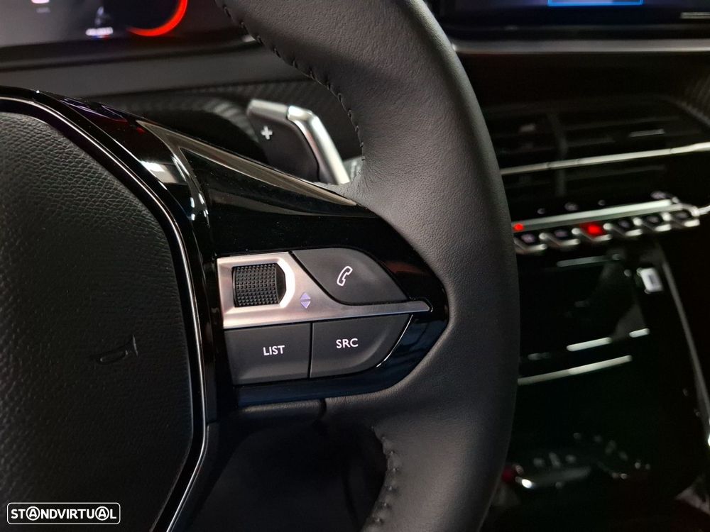 Peugeot 2008 1.2 Hybrid Allure e-DCS6 - 16