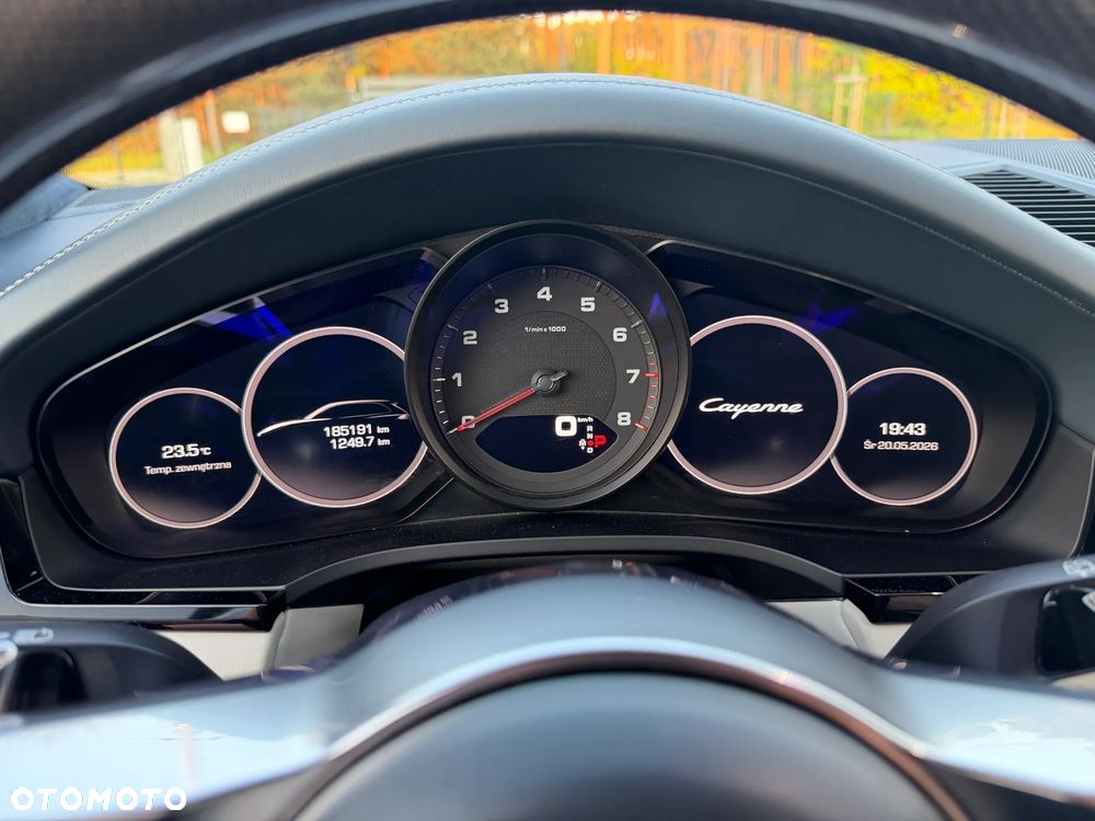 Porsche Cayenne Platinum Edition - 35