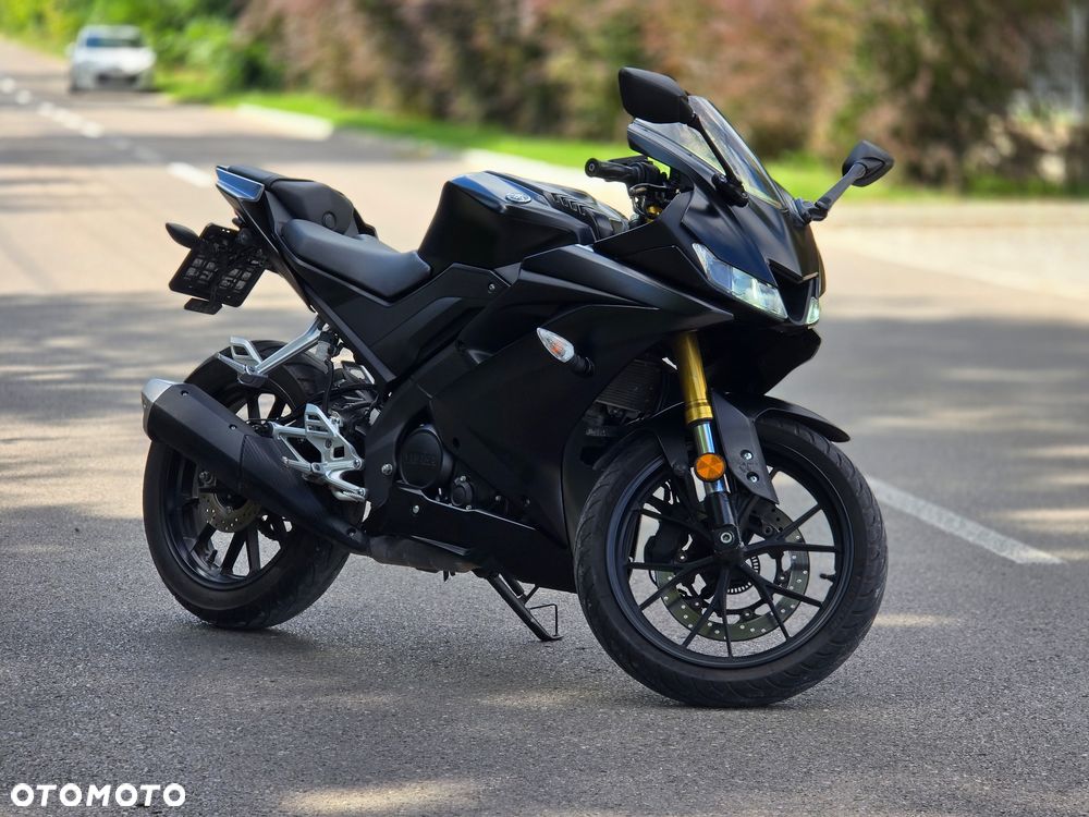 Yamaha YZF - 1