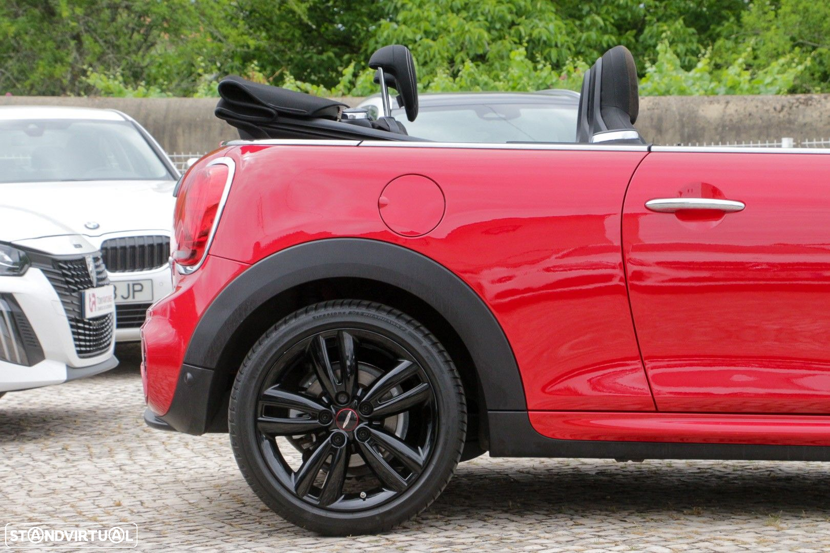 MINI Cabrio Cooper Premium First JCW Auto - 11