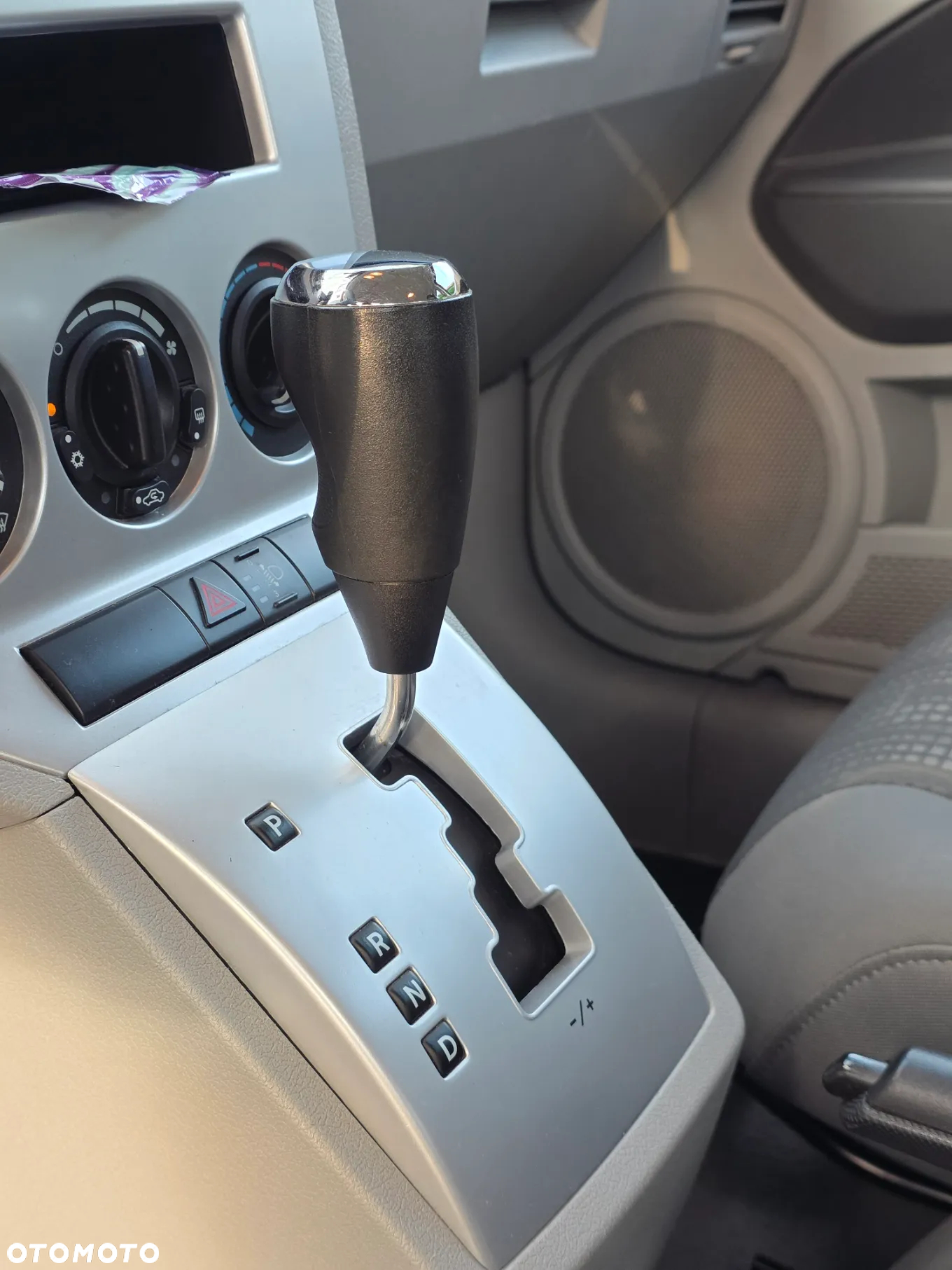 Dodge Caliber 2.0 SXT - 11
