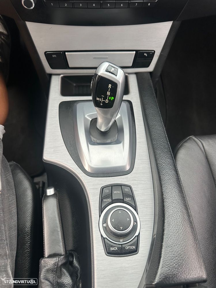 BMW 520 dA Executive - 27