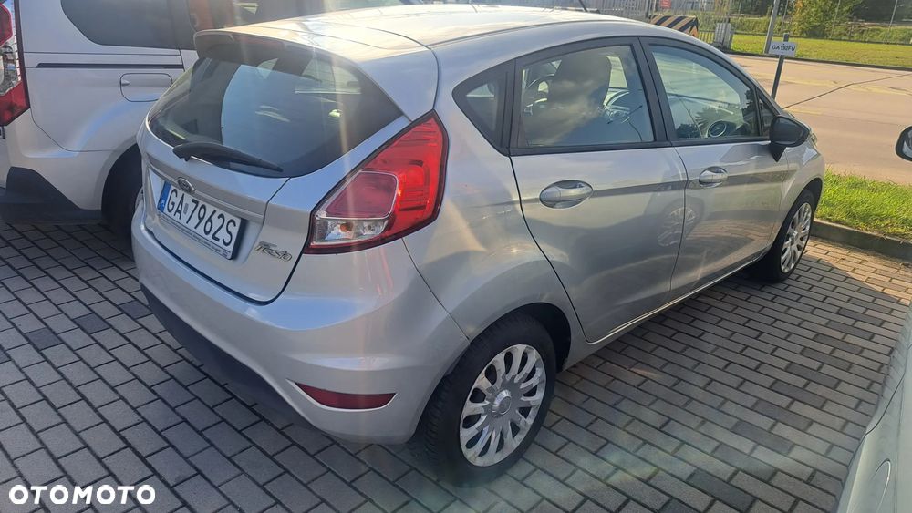 Ford Fiesta 1.5 TDCi Ambiente - 3