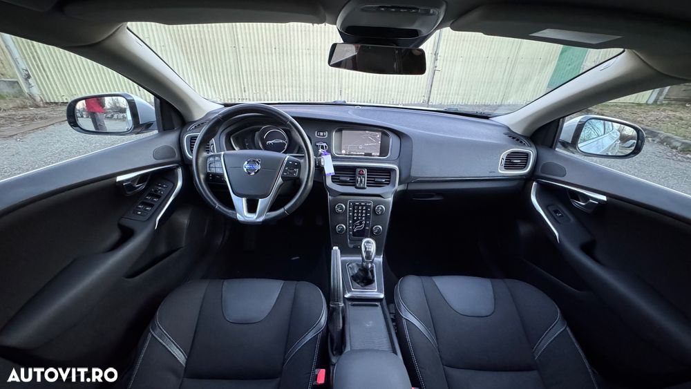 Volvo V40 D2 ECO Summum - 8