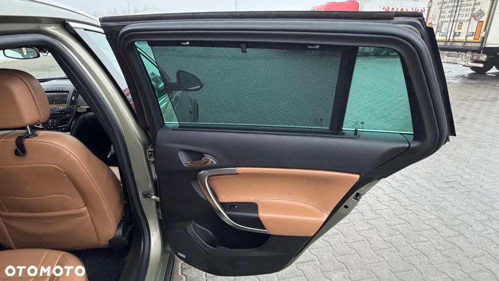 Opel Insignia 2.0 Bi Turbo CDTI 4x4 - 11
