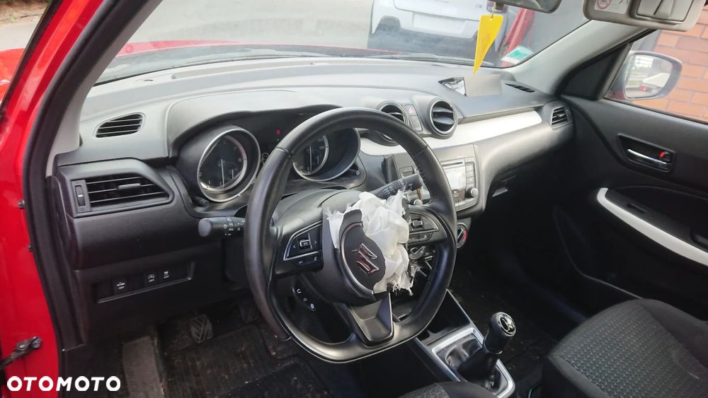 Suzuki Swift - 17