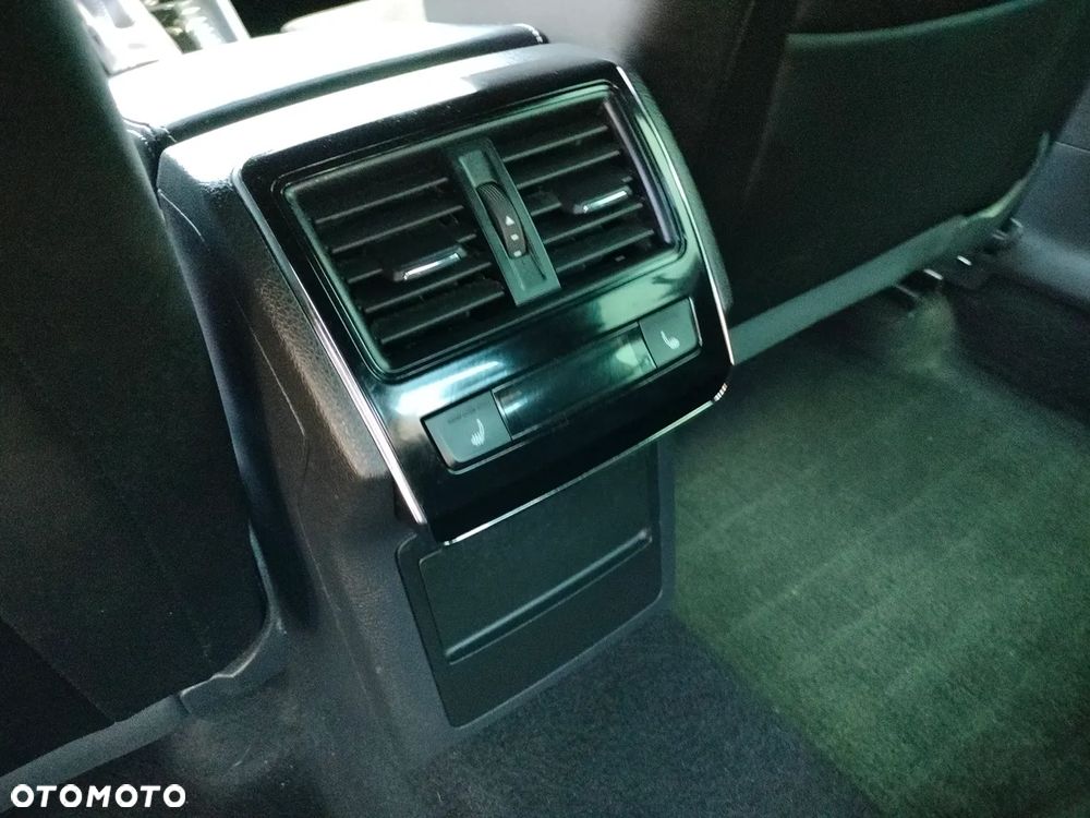 Skoda Superb 2.0 TSI 4x4 Sportline DSG - 13