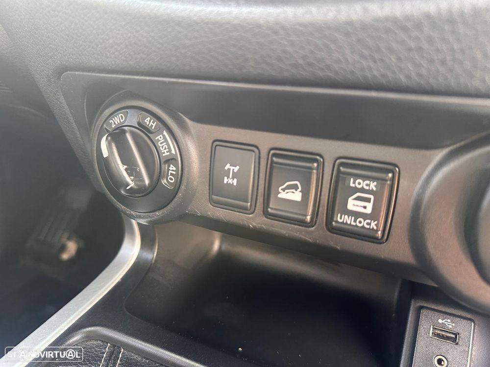 Nissan Navarra 2.3 DCi King Cab 4x4 - 11