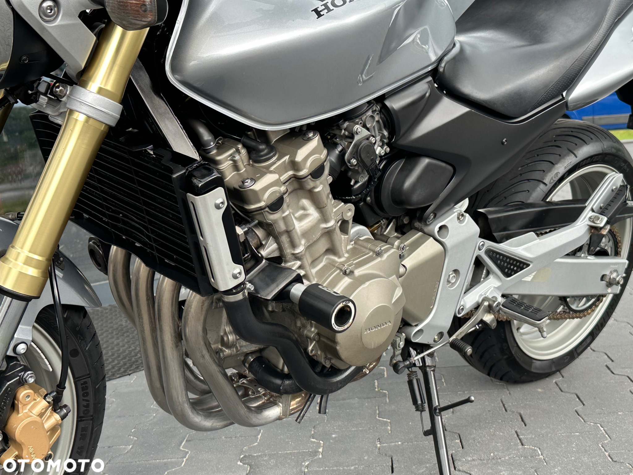 Honda Hornet - 35