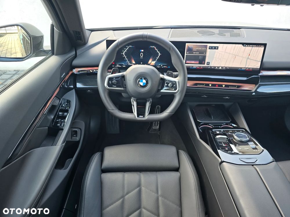 BMW Seria 5 520d xDrive mHEV M Sport - 9