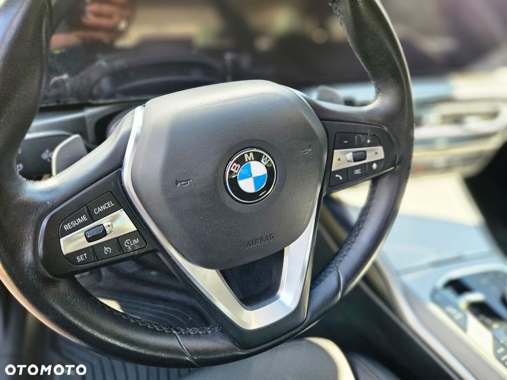 BMW Seria 3 318d mHEV M Sport - 37