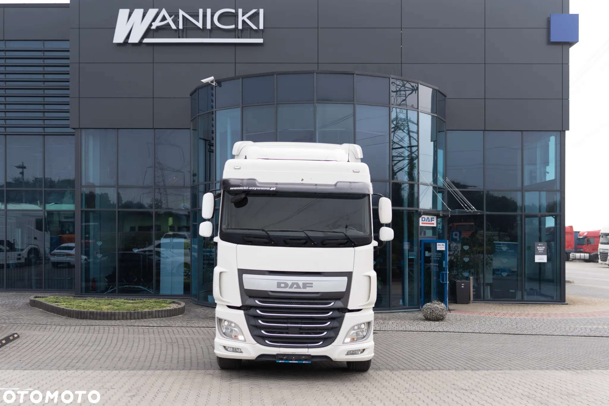 DAF XF 460 FT / STANDARD / MANUAL / SPACE CAB - 2