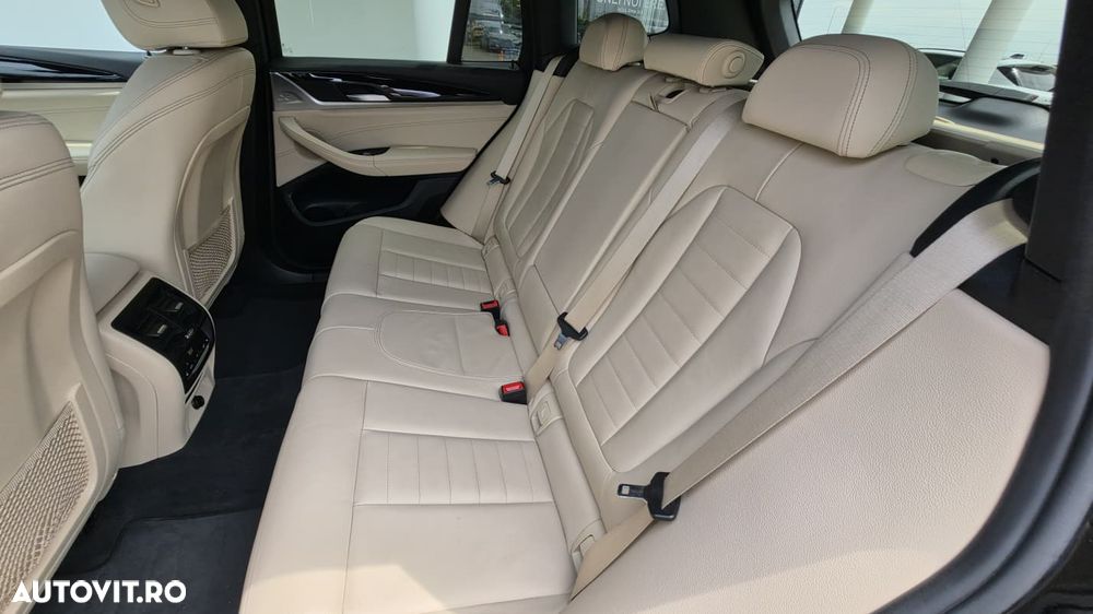 BMW X3 xDrive20d AT xLine - 12