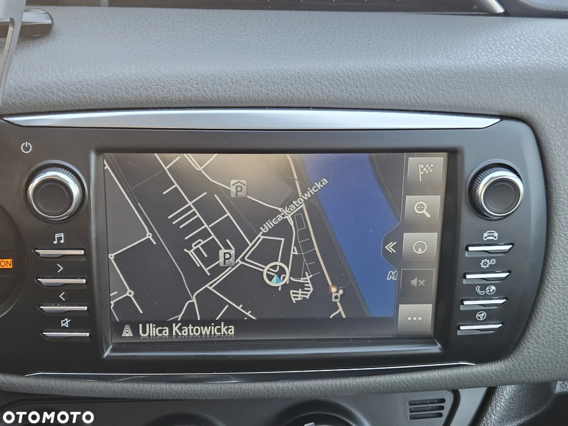 Toyota Yaris 1.5 Premium CVT - 14