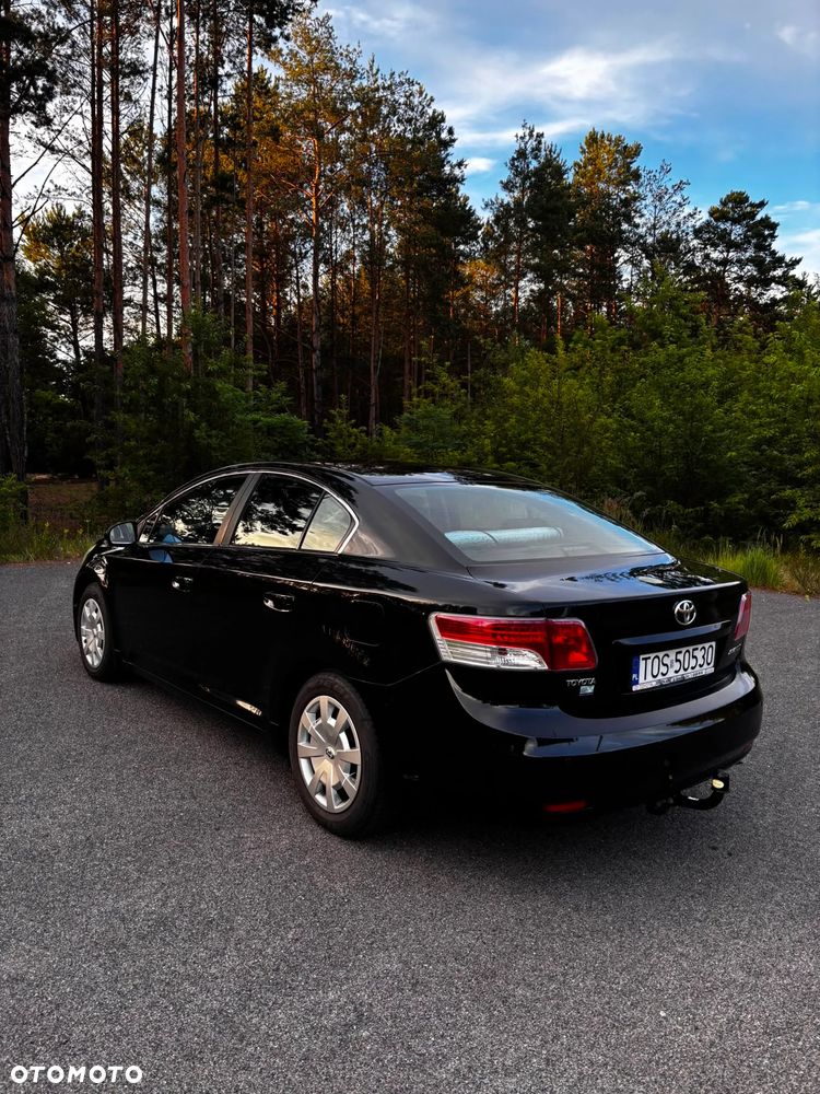 Toyota Avensis 1.8 Luna - 13