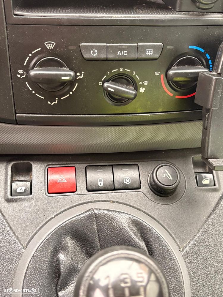 Citroën Berlingo 1.6 BlueHDi Feel - 16