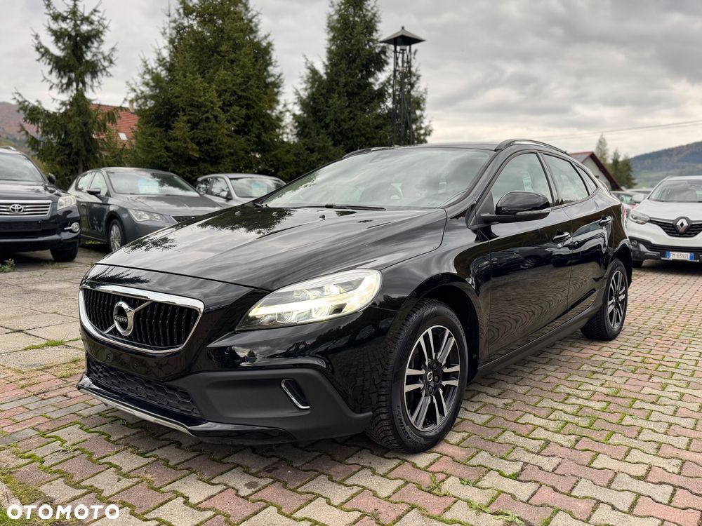 Volvo V40 Cross Country - 1