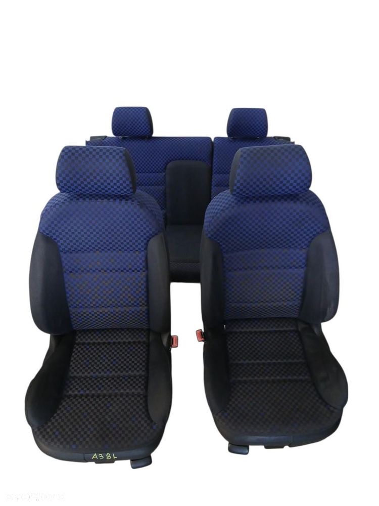 FOTEL FOTELE KANAPA TYLNA AUDI A3 8L - 1