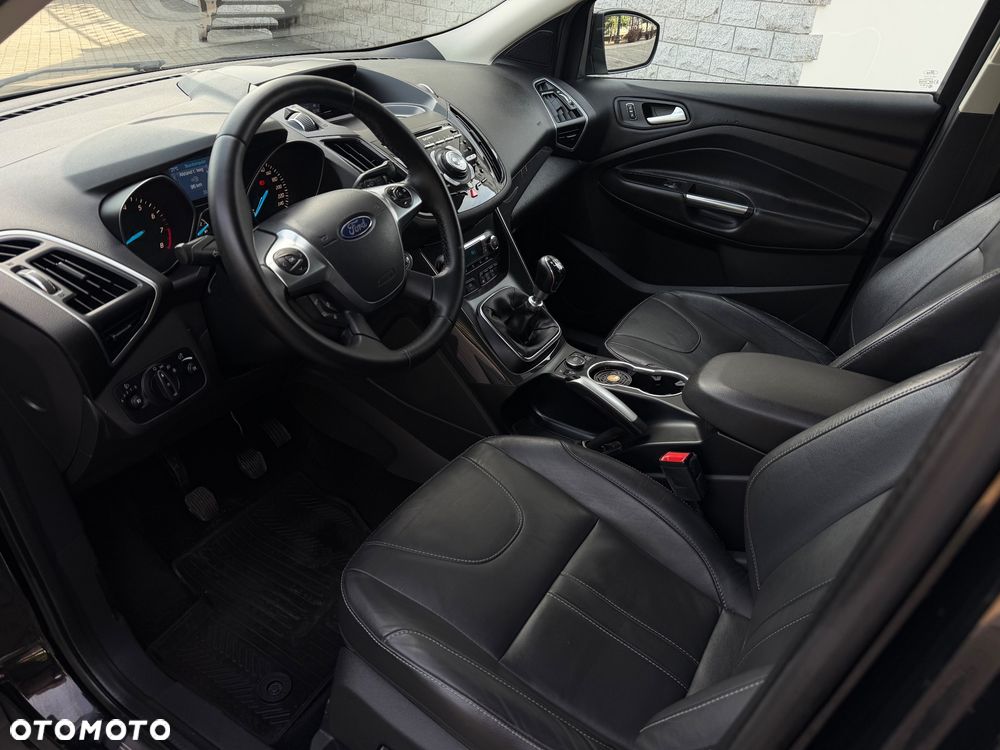 Ford Kuga - 26