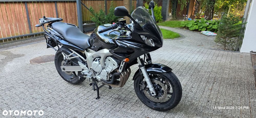 Yamaha FZ6 - 1