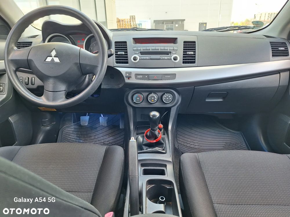 Mitsubishi Lancer 1.5 Inform - 26